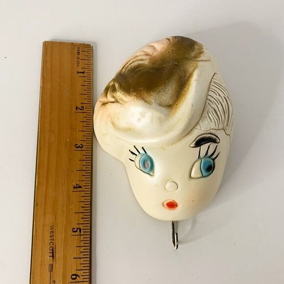 Vtg Chalk Ware Woman Head Wall Hanging Feather Hat Plaster Antique Lady Key Hook - Picture 8 of 8